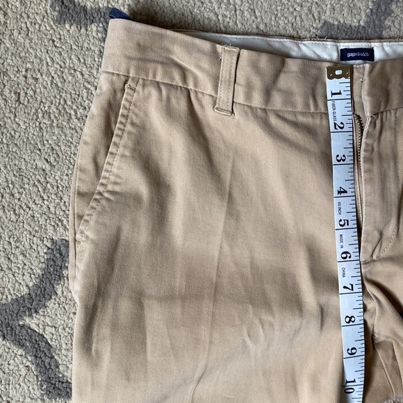 GAP Cropped Stretch Khakis Size 8 - Picture 5 of 9